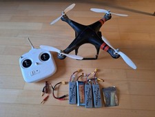 Drohne DJI Phantom mit Fernbedienung uns Akkus SR6