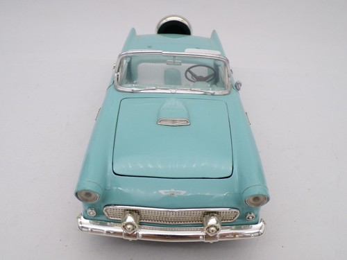 Revell 8804 ford - 1:18,
