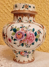 Herrliche Porzellan-Deckelvase