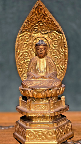Sitzender buddha auf - buddha,