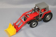 Britains Massey Ferguson MF