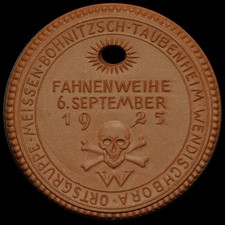 MEISSEN / SACHSEN: Porzellan-Medaille 1925. FAHNENWEIHE WEHRVERBAND WEHRWOLF.