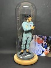 Jackie Stewart signierte Figur