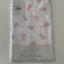 Yves Delorme ~ quadratischer