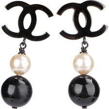 Chanel Classic Pearl CC Earrings Coco CC Ohrstecker Ohrringe