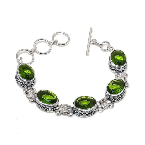 Handgefertigtes grüner