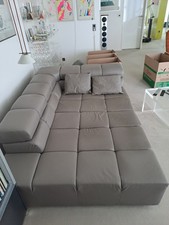 Großes graues Sofa, Modell