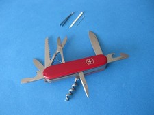Victorinox Swiss Made - Schweizer Taschenmesser - Model Huntsman - Rot - Neuw.