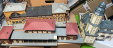 Faller Vollmer Kibri HO Konvolut Bahnhof/Rathaus Bastelware   Fertigmodell