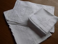 TOP!! -NEU- Leinen weiß Lochstickerei, 1 Mitteldecke, 8 Platzsets, 7 Servietten