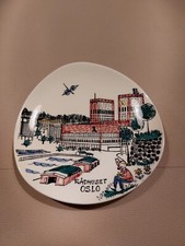 Teller Radhuset Oslo Stavangerflint Norway Silk Screen Hand Painted Midcentury