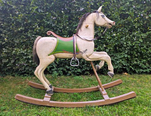 Antikes karussellpferd aus - karussellpferd,