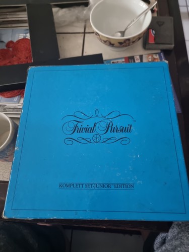 Trivial pursuit junior - pursuit,