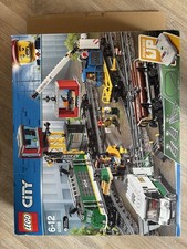 LEGO City Eisenbahn Güterzug Powered Up Set