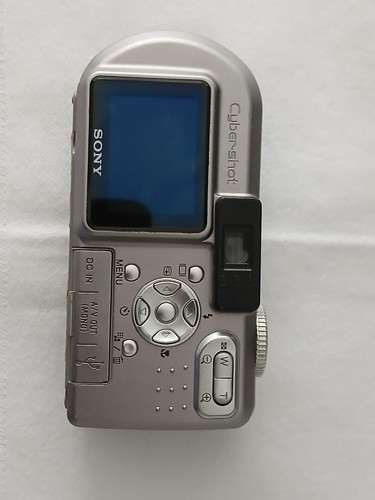 Sony cybershot dsc p10 - sony,