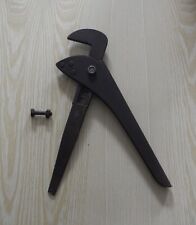 sehr alte, verstellbare Rohrzange