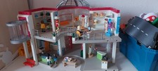 Playmobil Einkaufscenter mit Zubehör und Figuren
