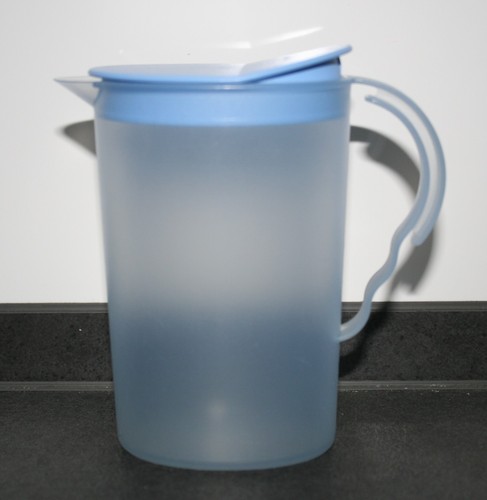 Tupperware junge welle - "junge, welle"