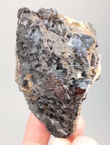 Pyrolusit grube louise - grube,