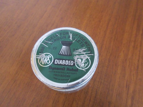 Alte dose mit - mit, diabolo