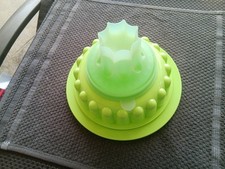  KLEINER PRINZ Puddingform grün by Tupperware EISBOMBE