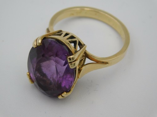 Design amethyst ring aus gold - amethyst,