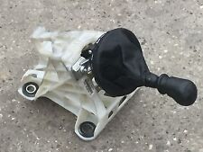 Schaltknauf Schaltbetätigung Schaltkulisse VW T5 2.5TDI 96kW 6 Gang 7H0711025