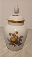 KPM Berlin Vase Deckelvase mit Tannenzapfenknauf Obst-/ Früchtemalerei