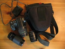 Pentax K30 + Zubehörpaket Digitalkamera 2 Objektive Makro-Ringe Tasche etc.
