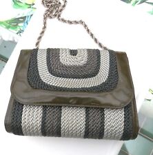 Damen Lack Leder Hand Tasche Vintage Dunkelgrün mit grauer Kordel Applikation