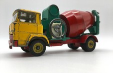 SIKU V 291, Transportbeton-Mischer, gelb/grün/rot, bespielt