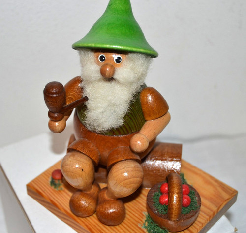 Schöner räuchermann wichtel - räuchermann,