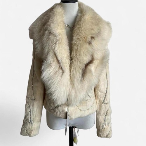 Weiße kaninchenfelljacke mit - weiße,