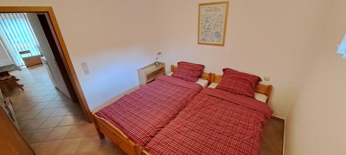 Ferienwohnung zimmer mit bad - ferienwohnung, 2