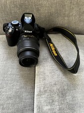 Nikon D3100 Digitalkamera mit Objektiv 