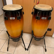 2x große Congas von Headliner