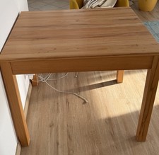 Ausziehbarer Esstisch aus