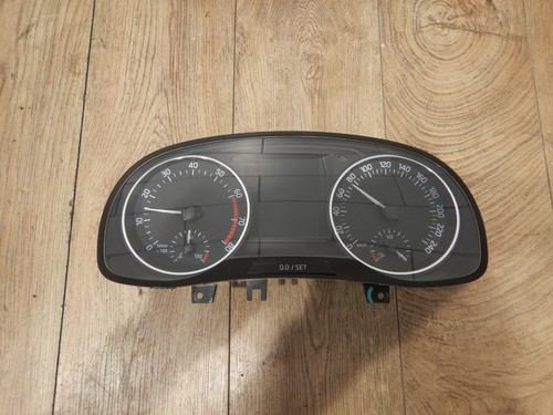 Kombiinstrument skoda fabia - skoda, 6v