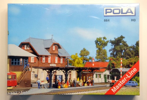 Pola faller bahnhofset - pola,