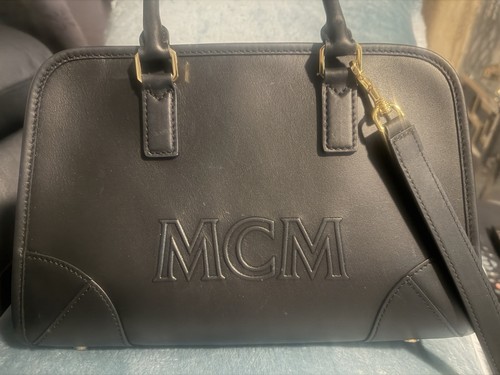 Mcm aren boston medium - boston, black