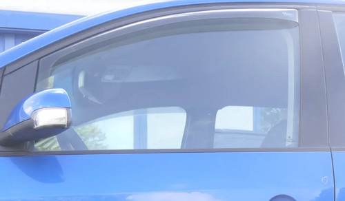 Touran seitenscheibe vorne - vw,