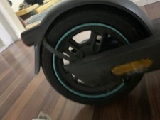 Ist Gute E Roller Ist 22 Km/h Ist Noch Neu Alles Ist Dabei Lade Kappel