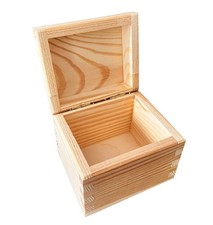 Quadratische holzkiste mit - quadratische,