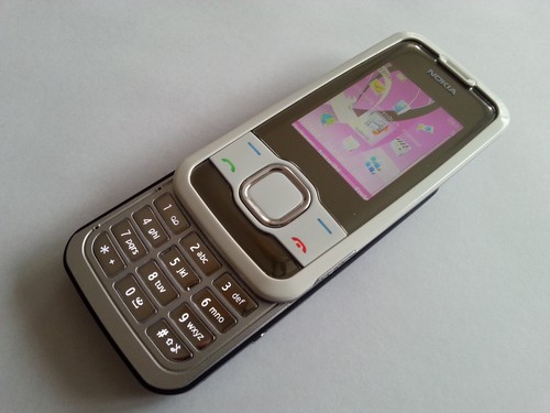 Nokia 7610 supernova - nokia,