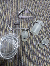 Div. Badausstattung(Zahnbecher-WC-Rollenhalter usw.)