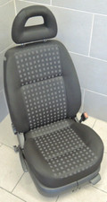VW BORA / SITZ Beifahrersitz / vorne rechts + SITZHEIZUNG / STOFF schwarz (YG40)