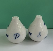 Rosenthal ,Salz + Pfefferstreuer Set .Romanze in Blau Bjoern Wiinblad .