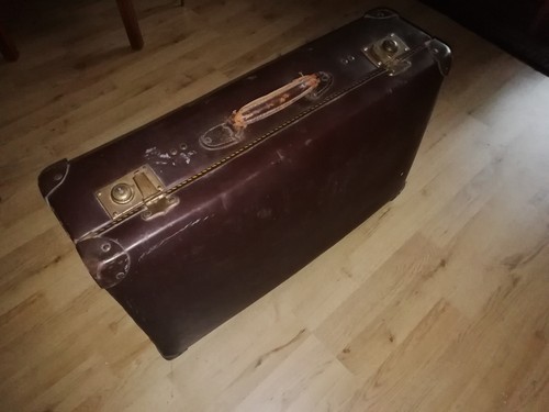 Alter reisekoffer - alter,
