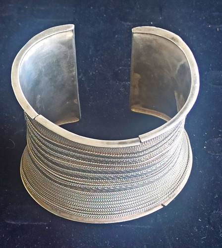 Armreif aus silber handarbeit - aus,