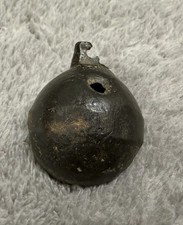 Eine alte Bronzeglocke aus dem